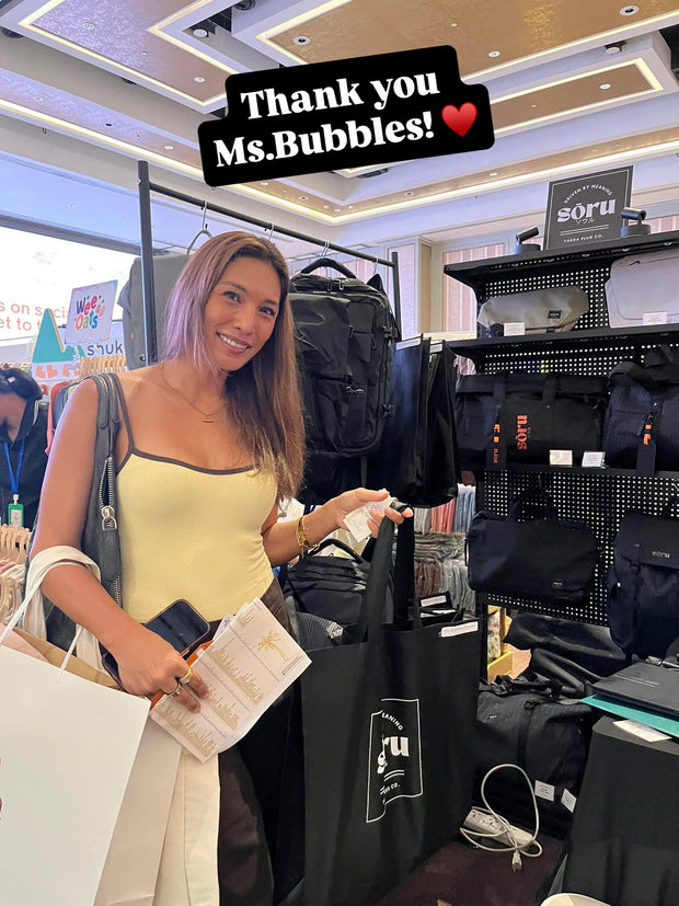 <h5><em>Bubbles Paraiso - Actress</em></h5>