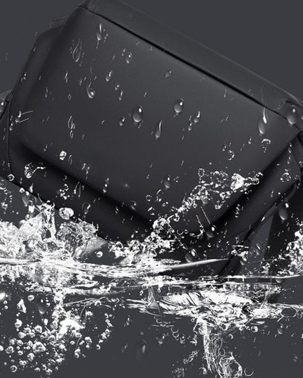 Hashiru Cross Body Bag